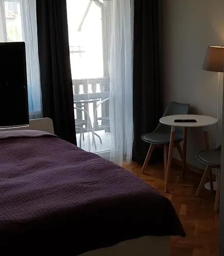 Merkado Alojamento de Acomodação e Pequeno-almoço